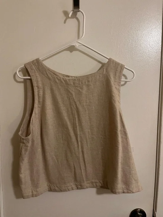 Old Navy Beige Sleeveless Linen-Blend Tank Top - Picture 1 of 2